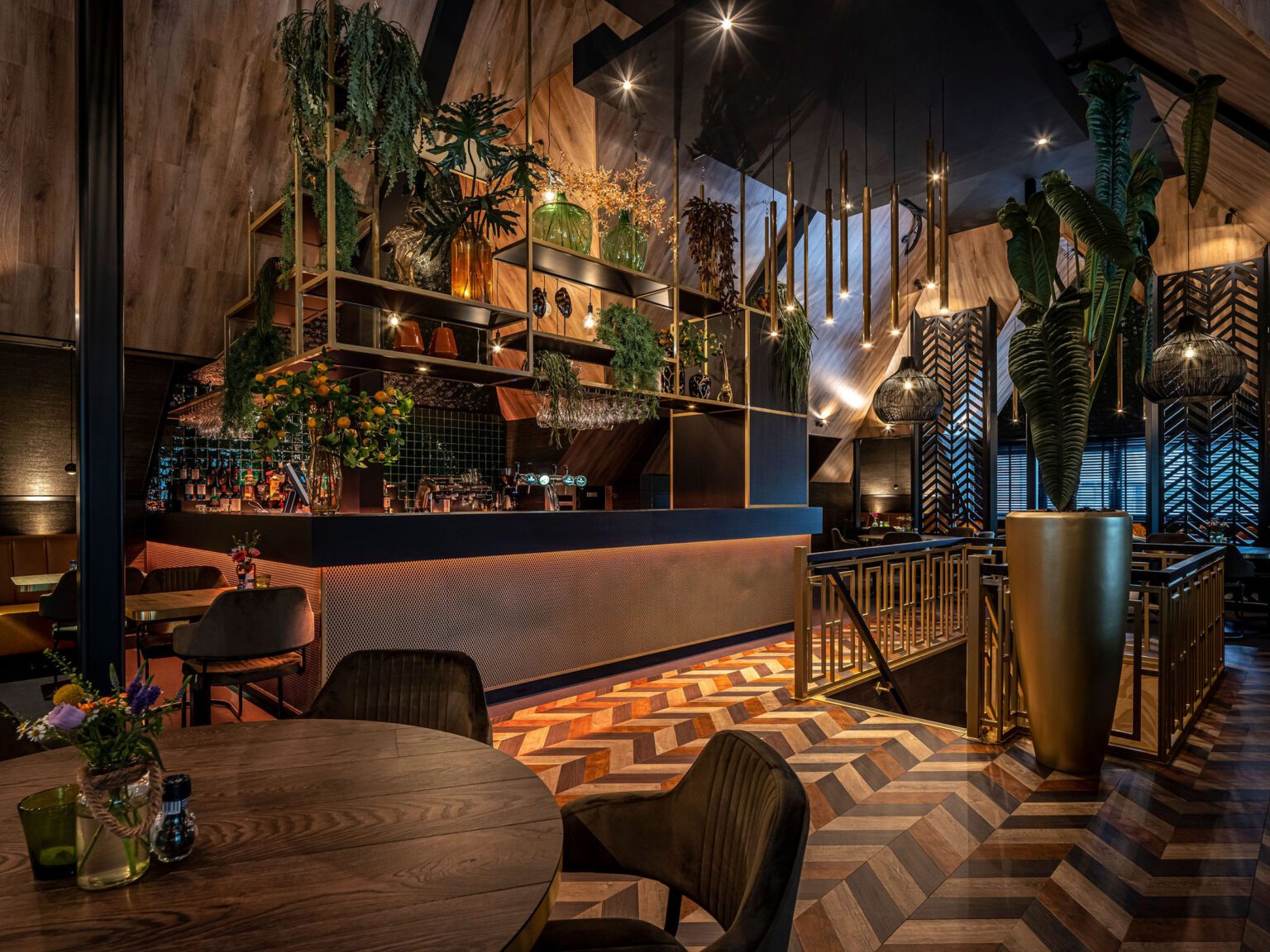 horeca inrichting de witkamp laren overzicht bar en zaal